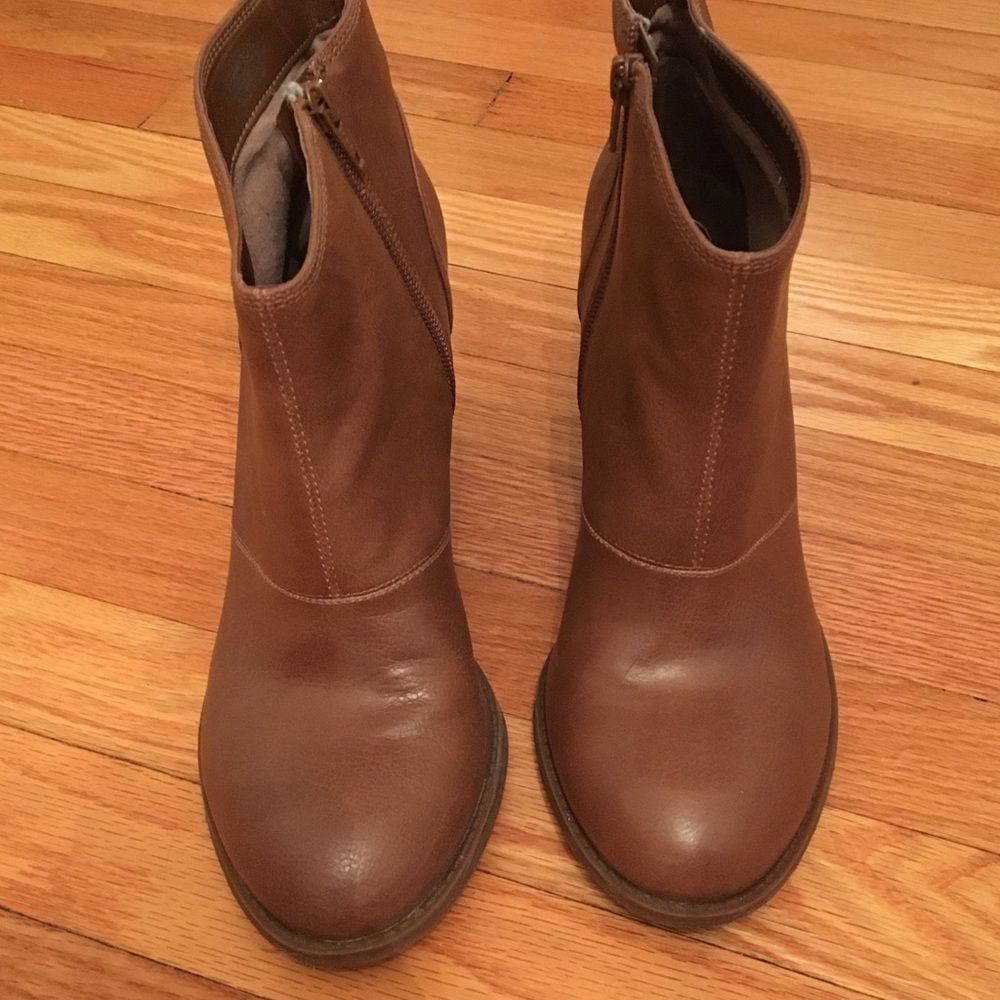 Jessica Simpson booties